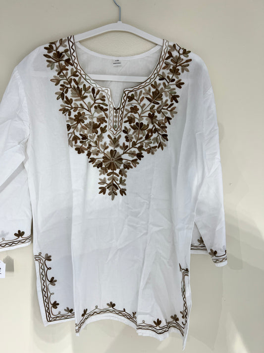 Embroidered white cotton short kurti