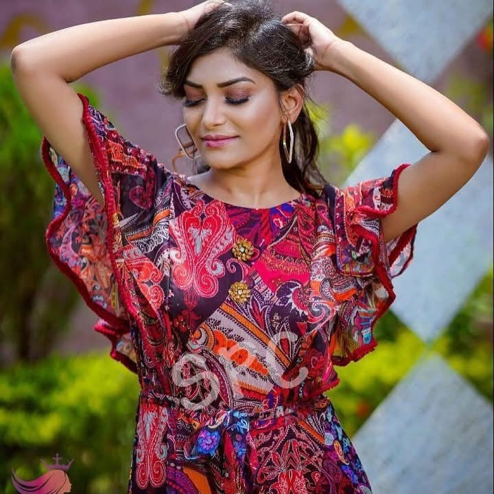 Beautiful broch floral Jumpsuit